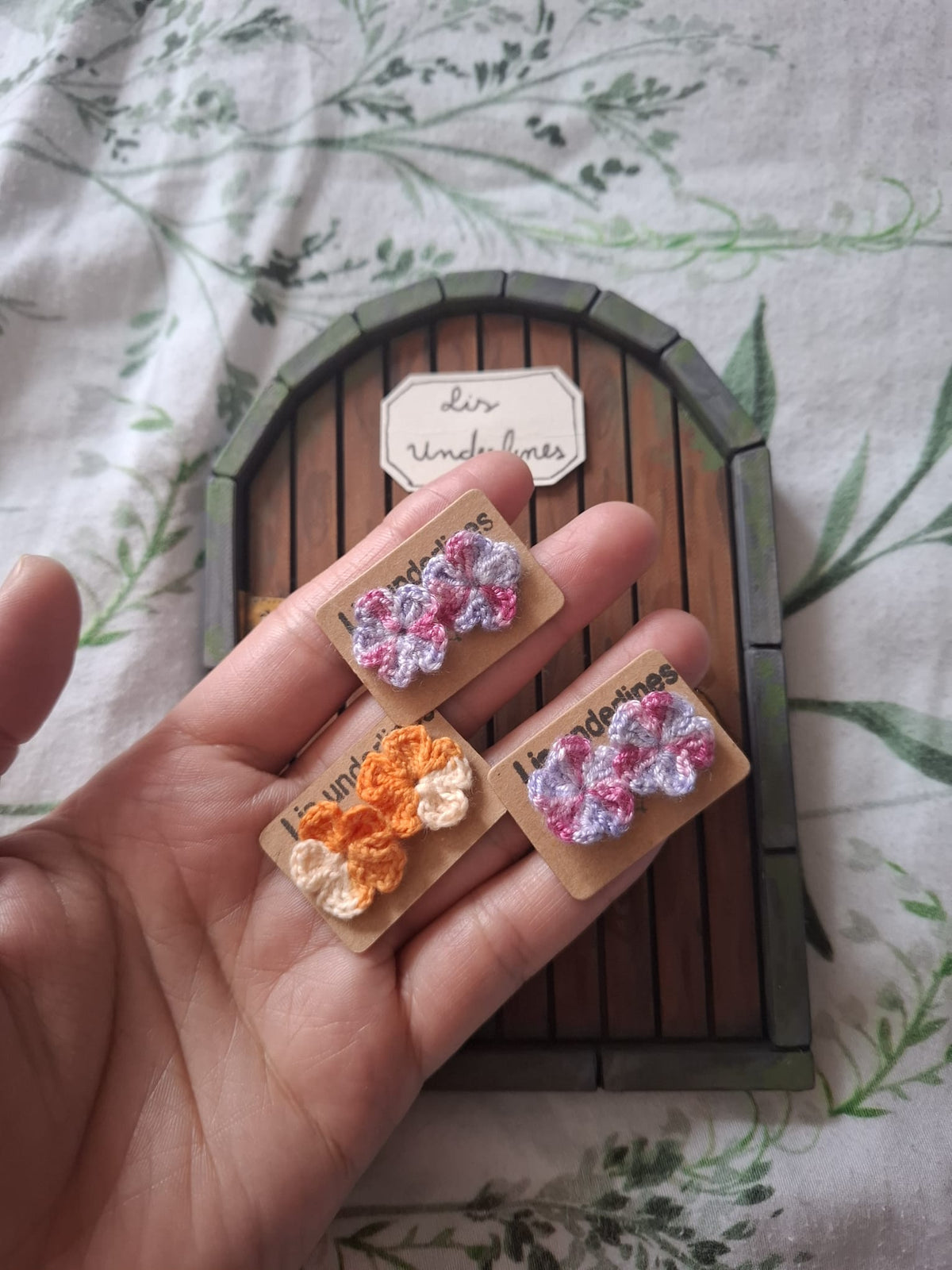 Mini chochet flower
